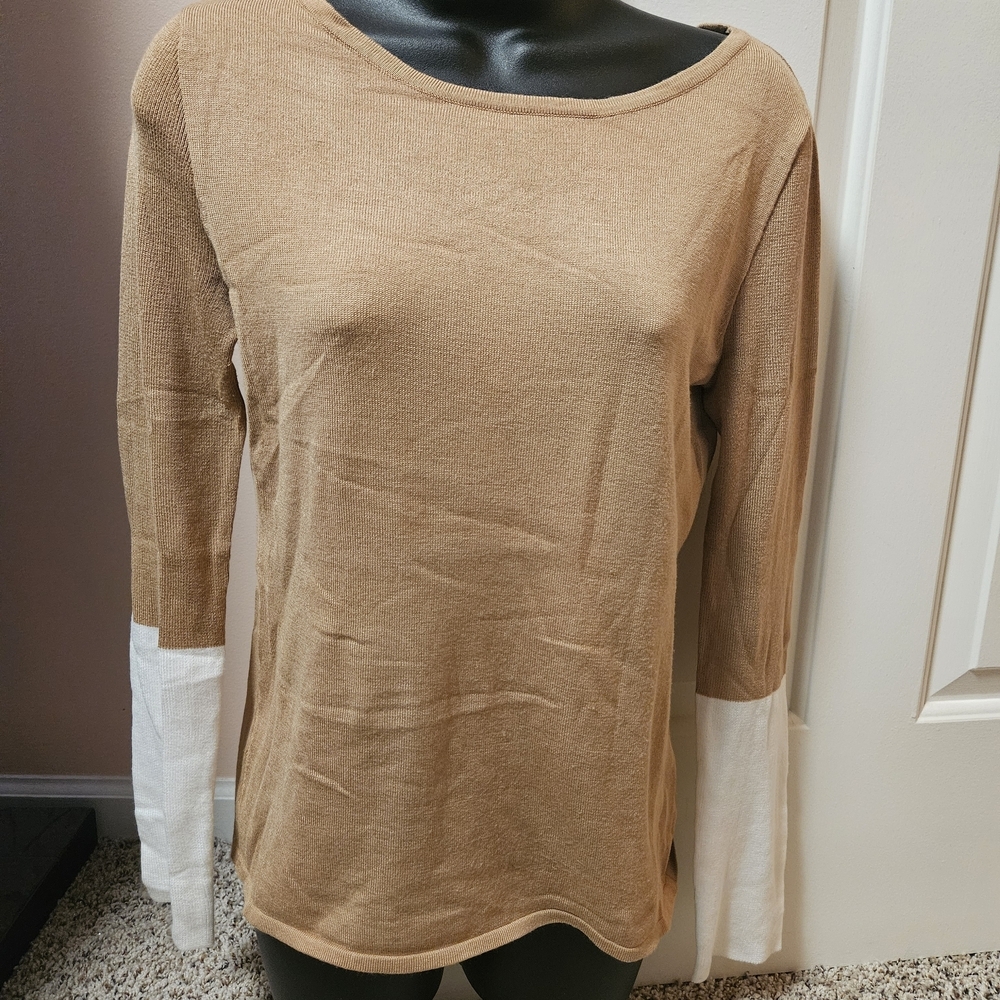 New York & Company Tan and White Colorbock Sweater